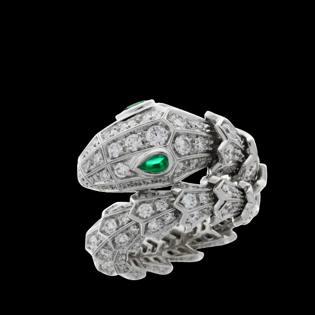 等疫情过去，戴上卡地亚宝格丽配上vca四叶草珠宝去见想见的人