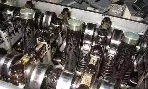 “假机油”7大危害老司机10招教你辨别机油真假？