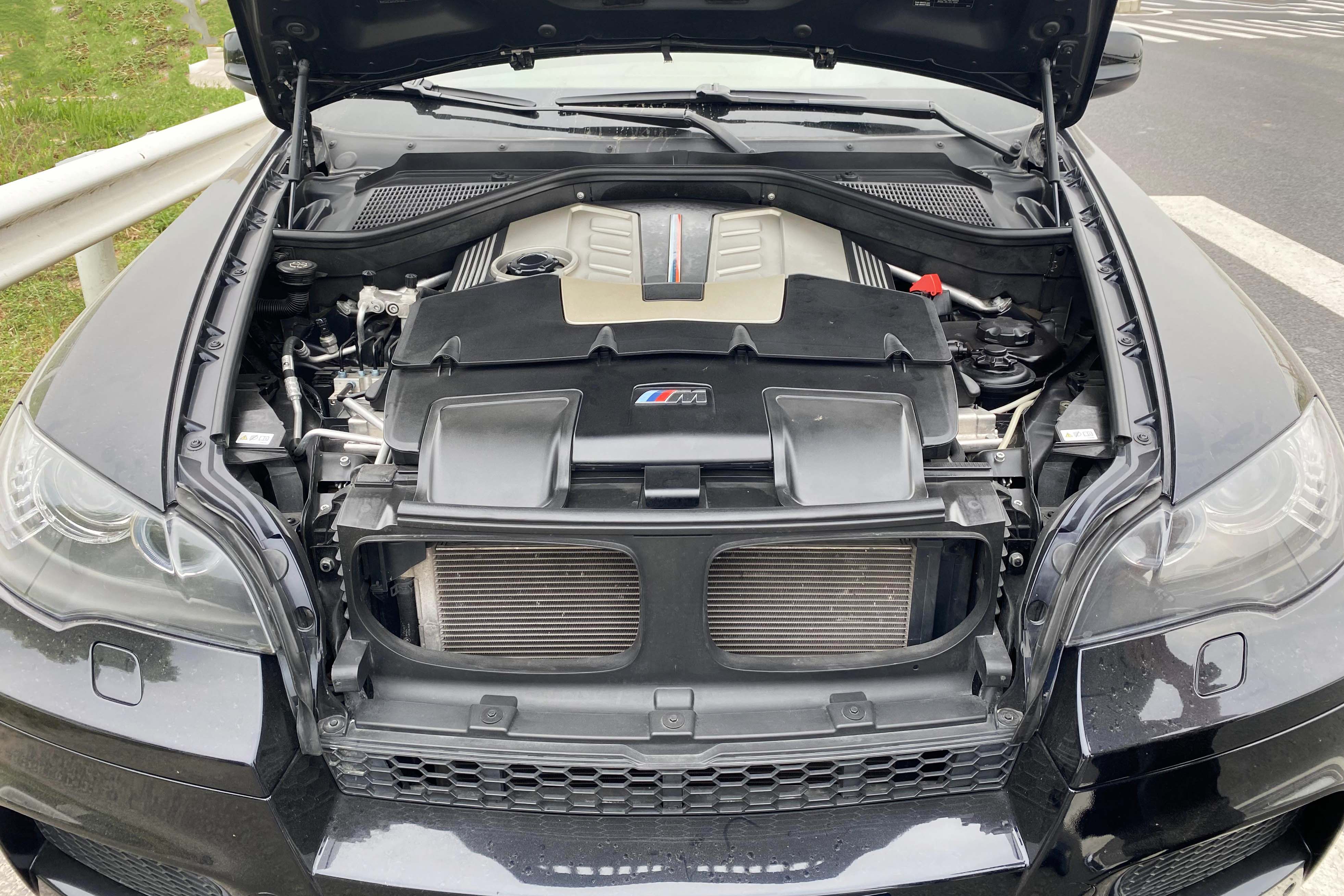 宝马x6个人出售,一手车源个人出售宝马x6