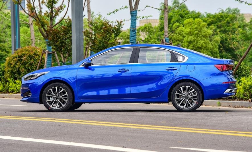 起亚全新一代K3踢馆，全新发动机叫板朗逸，EA211能否老当益壮？