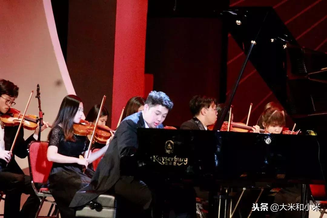 我把重度自闭症儿子从悬崖边上拉回来，与音乐共舞！