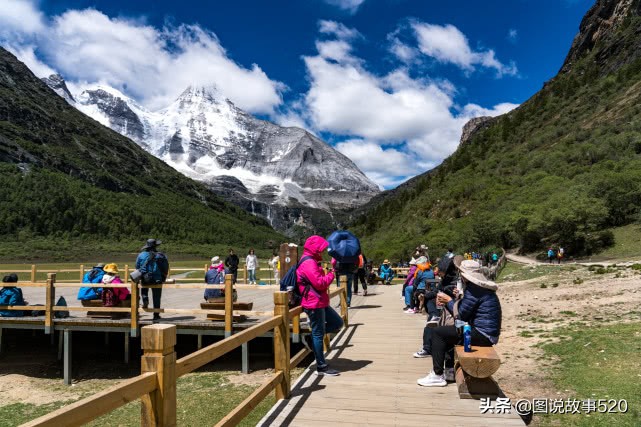 4500米稻城亚丁徒步多少小时,稻城亚丁四千多米海拔爬山四小时