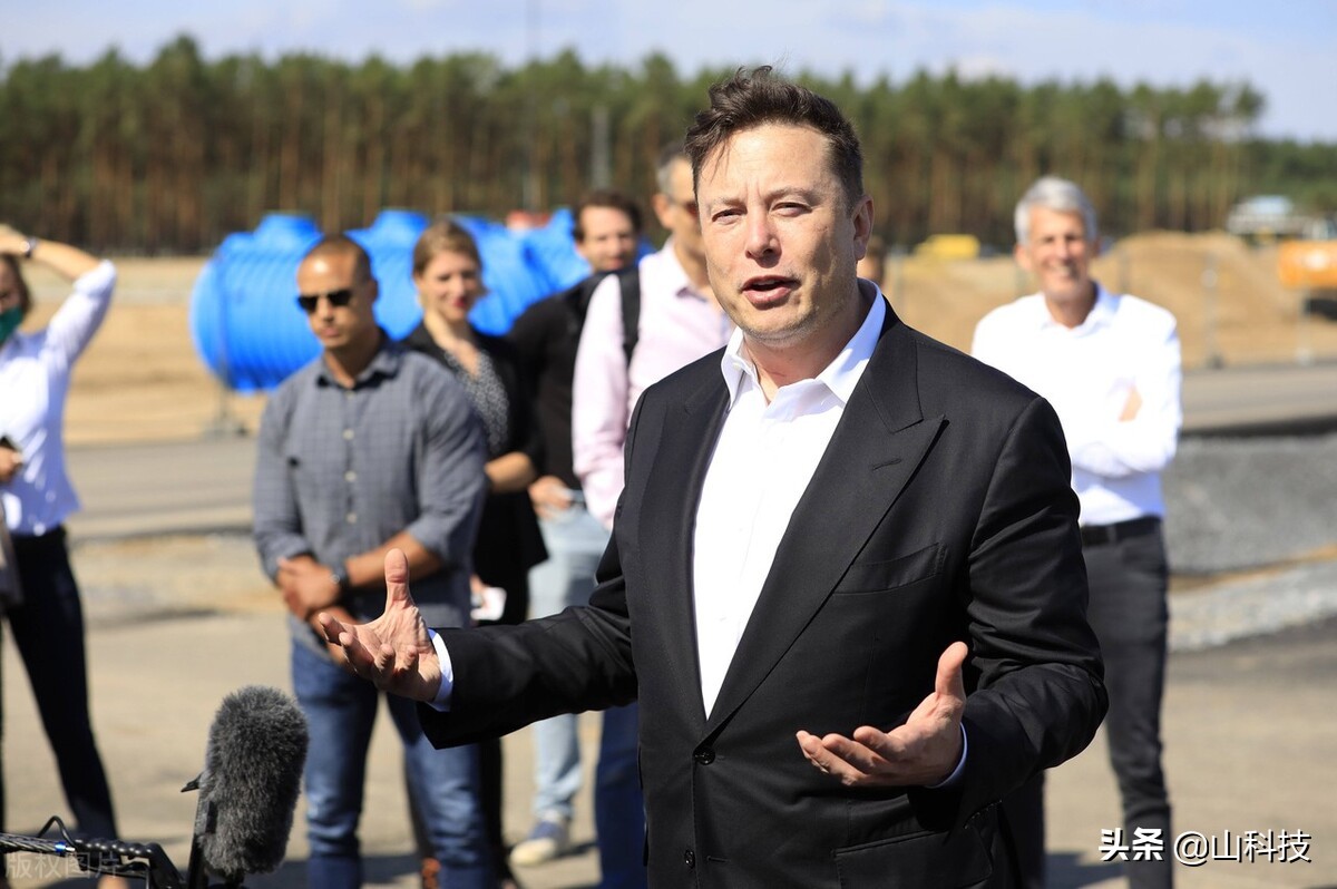 马斯克500亿美元的税,马斯克称研发支出远低于苹果