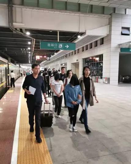 女子啥手段骗男友几十万,女生用手段骗钱