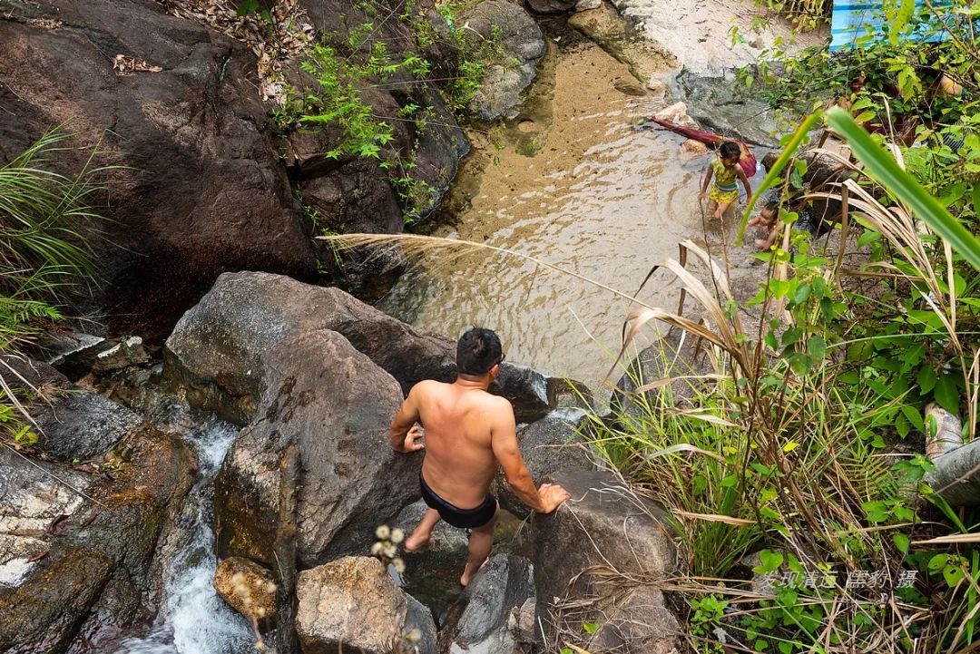 一次平常溯溪，竟意外发现广东最隐秘瀑布野温泉谷
