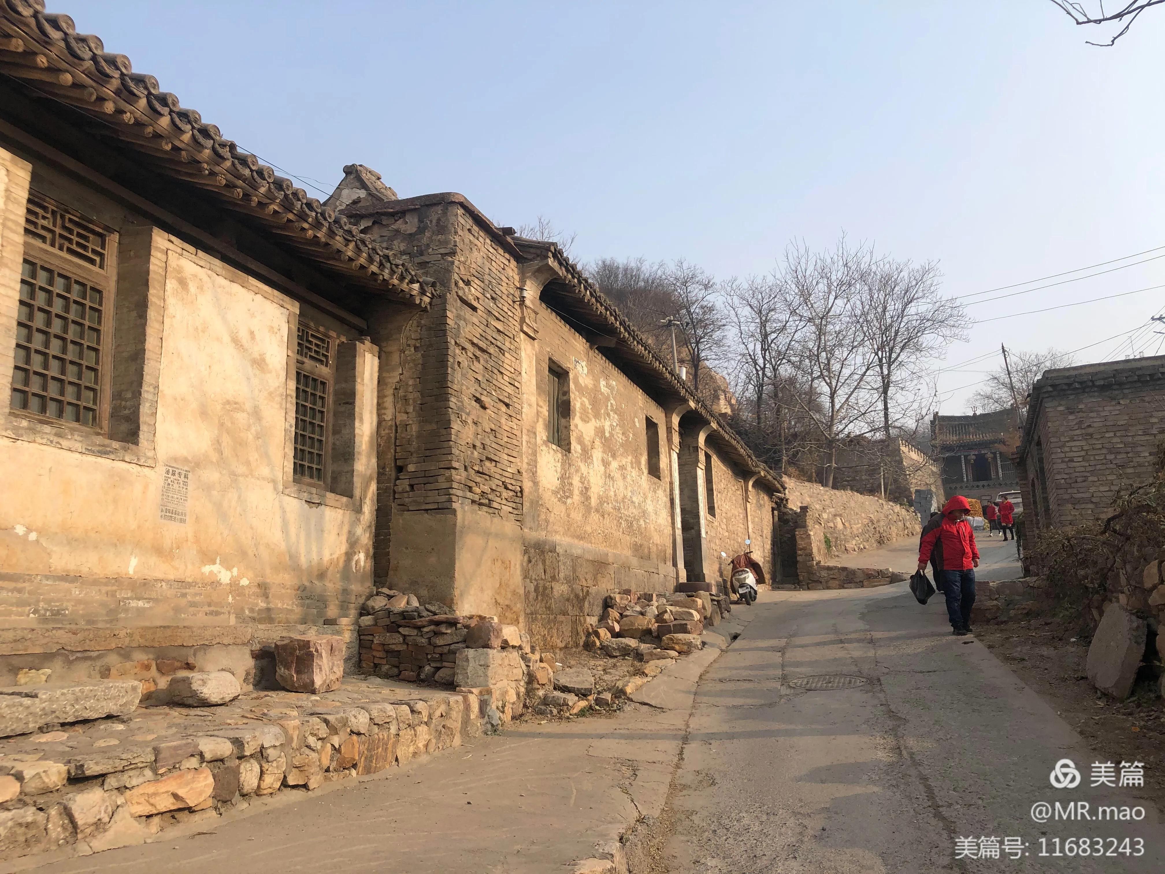 乡愁就是一抹淡淡的愁,乡愁是一种说不出来的愁