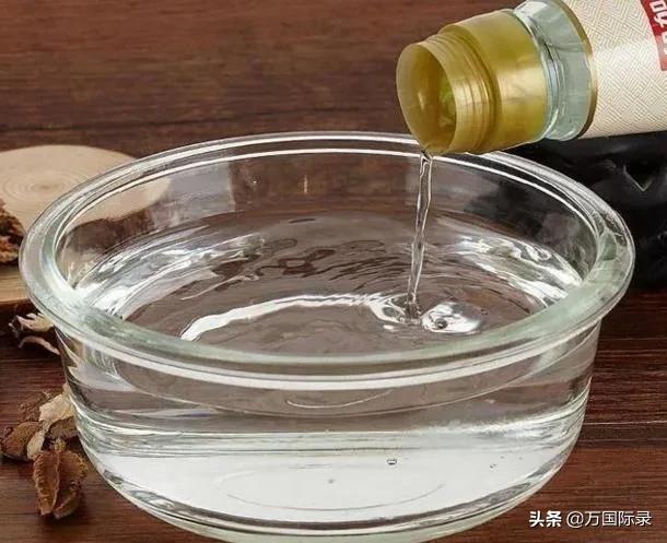 新冰箱要用清水清洗吗,冰箱如何清洗消毒杀菌