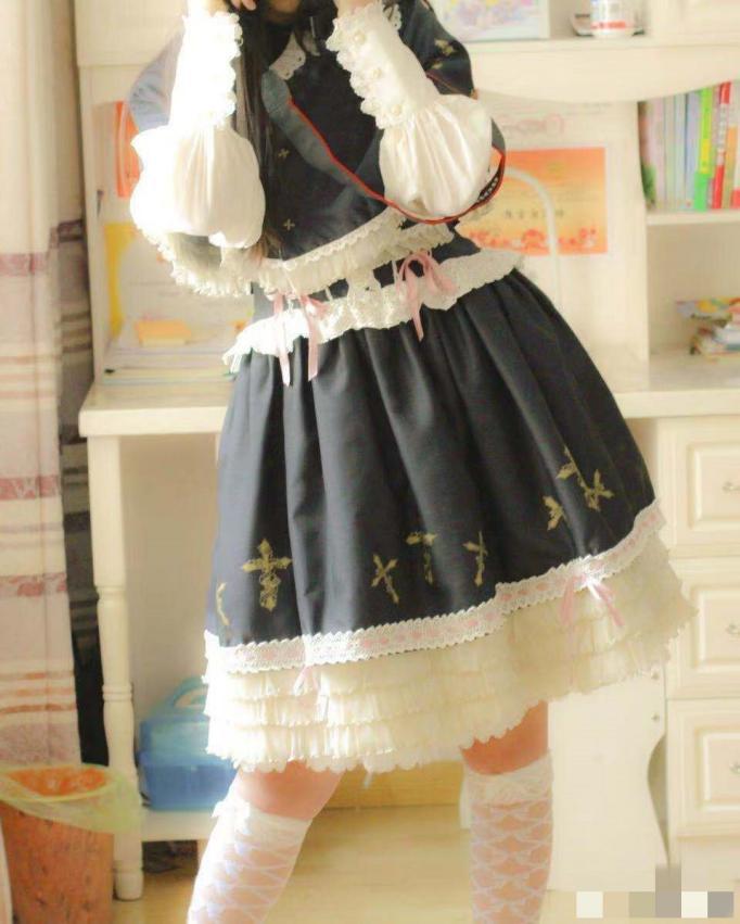 lolita裙子炒出11万天价,lolita最近热门裙子