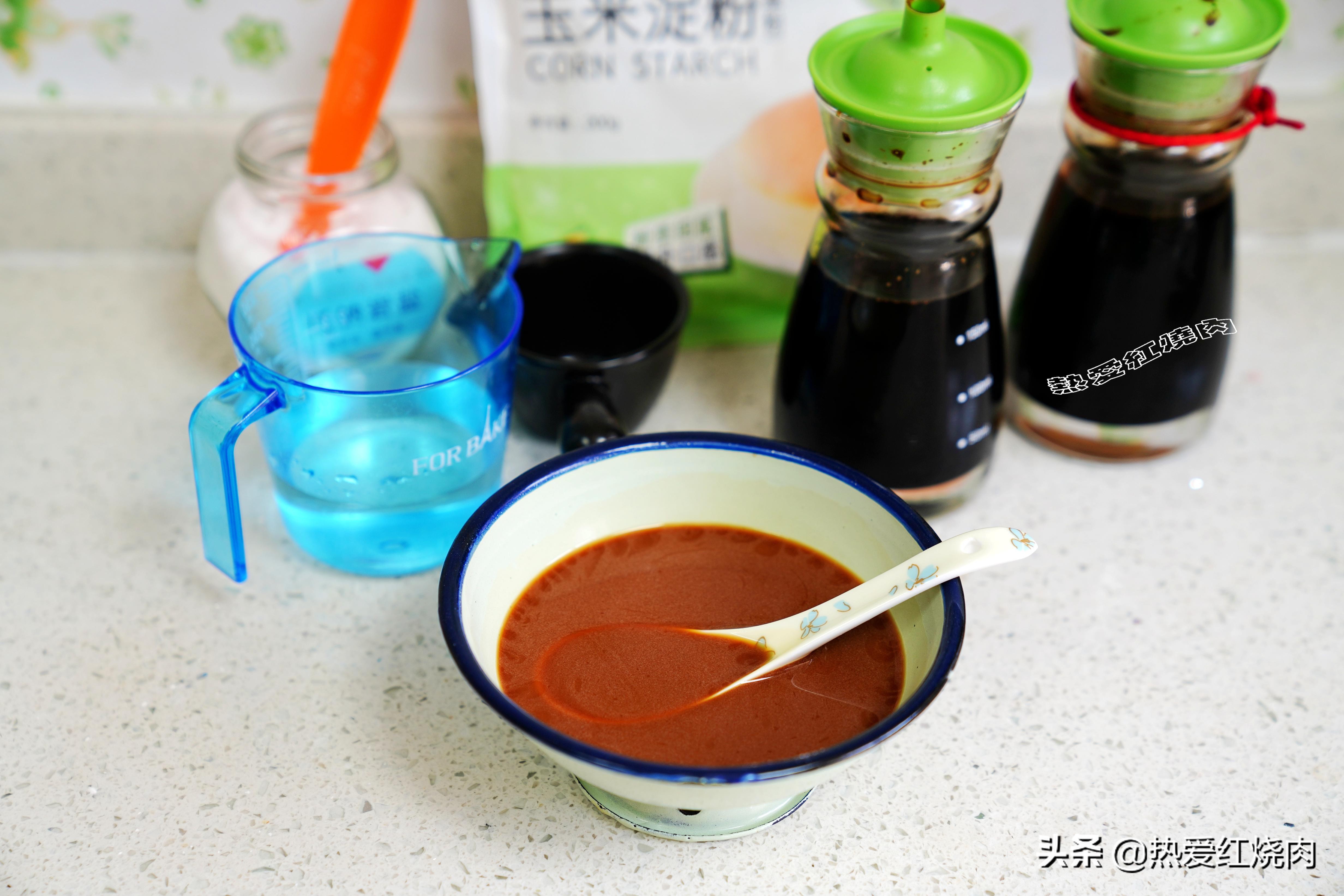 孜然炒鸡丁最正宗的做法,炒鸡胸丁肉嫩而不柴的诀窍