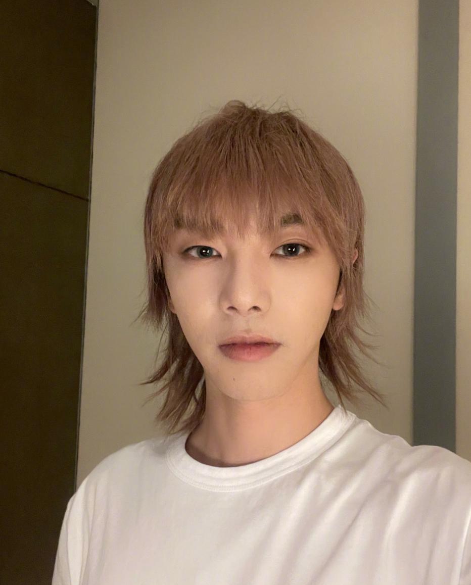 华晨宇回应植发,华晨宇澄清植发