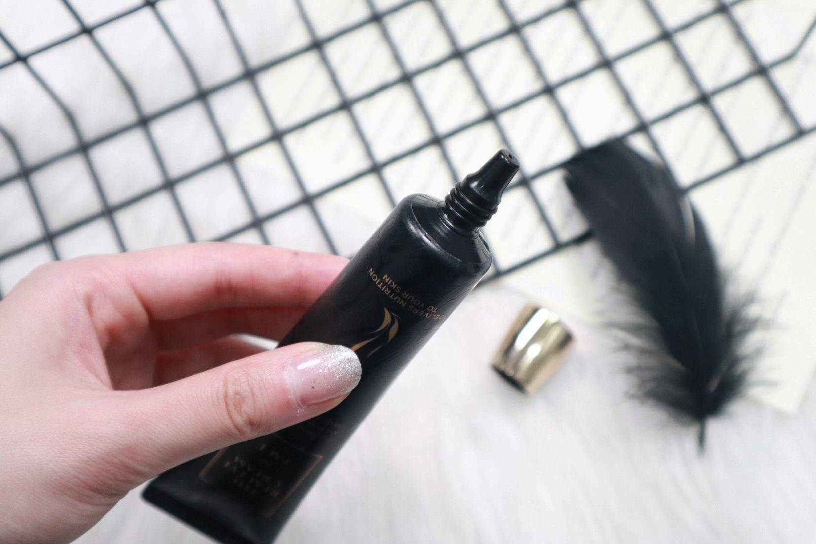 高档眼霜抗皱ahc去细纹,60秒就能抚平眼袋细纹的眼霜