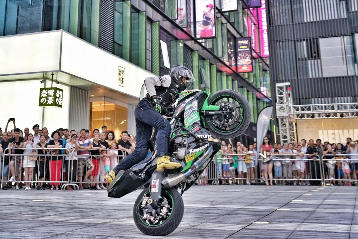 骑士盛宴,硬汉集结!西安大都荟第二届摩SHOW机车节从这里启