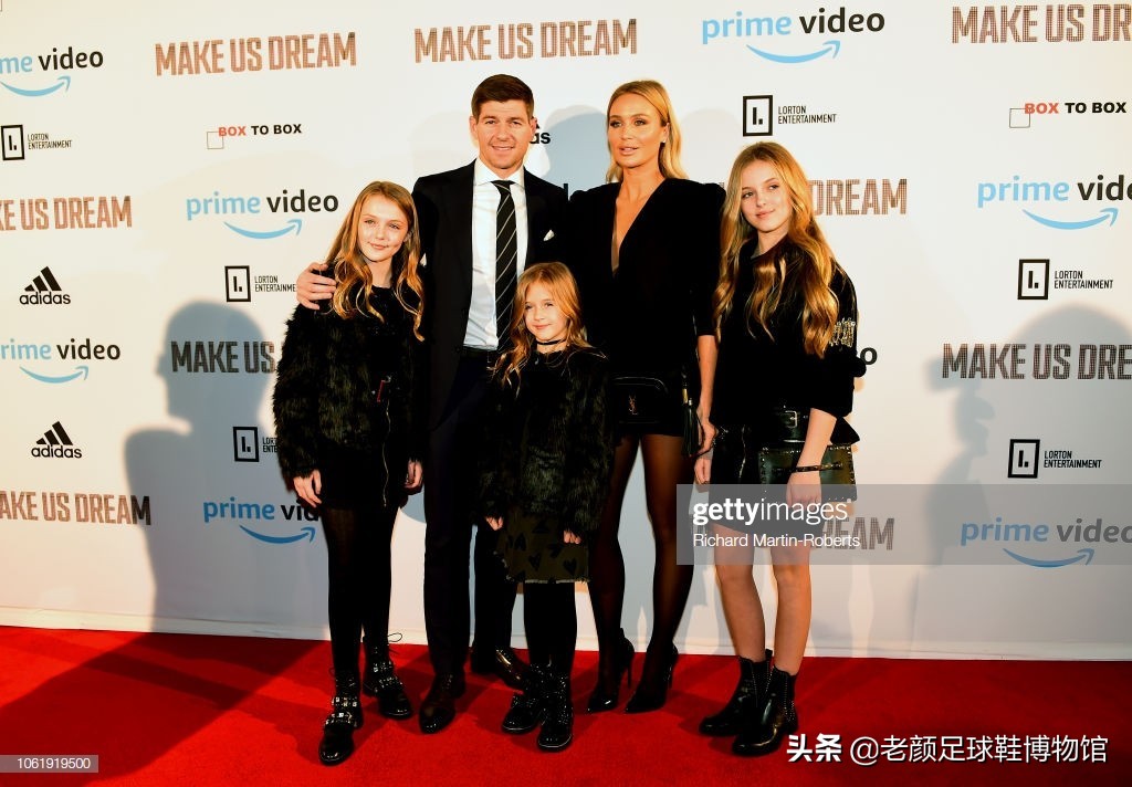 鍒╃墿娴︿紶濂囬槦闀夸紛鏂潶甯冨皵濂囪抗,浼婃柉鍧﹀竷灏斿杩瑰埄鐗╂郸闃熷憳