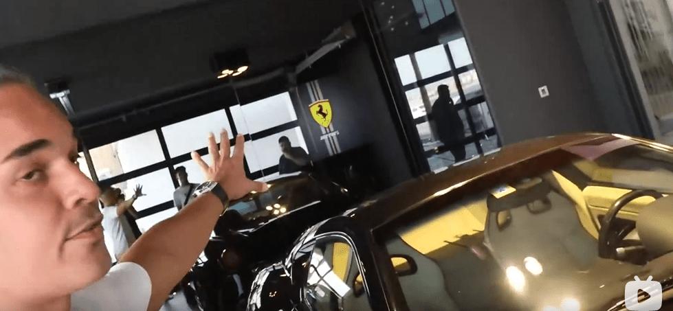 迪拜男子奋斗十年买下劳斯莱斯,迪拜小伙卖掉劳斯莱斯买法拉利