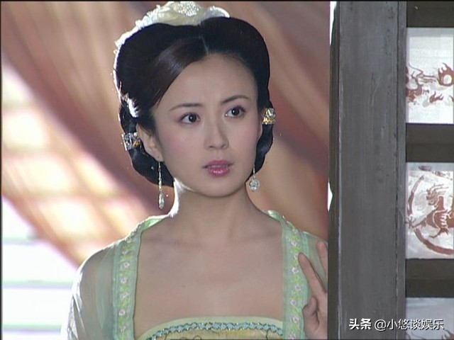 至尊红颜里演哪个女二号,至尊红颜里面的老戏骨