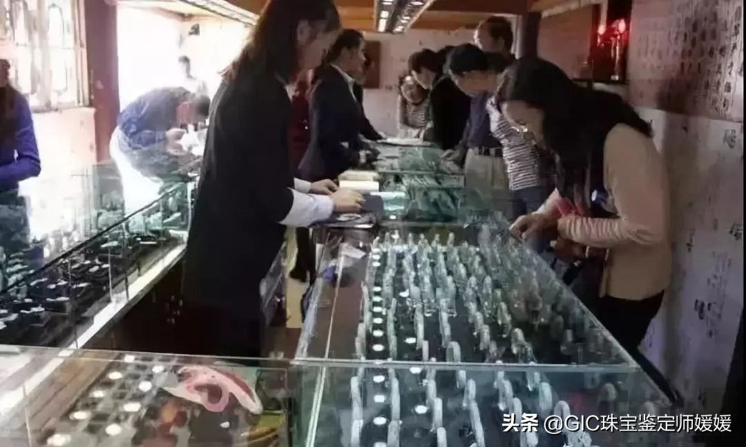 4月1日后丽江禁售翡翠，暴利珠宝被敲响警钟，这些地方也不能买！