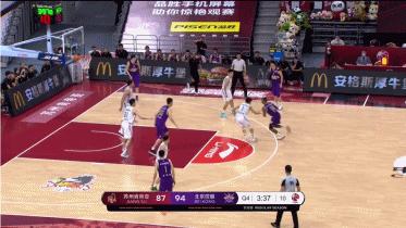 复赛后被马布里重新激活的两位球员成为北控的国产“双塔奇兵”