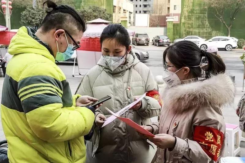 抗疫四集连播,抗疫在线直播观看今天新闻