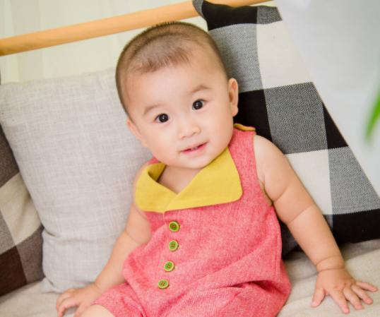 婴儿的头痂怎么处理,宝宝头上的头痂怎么处理