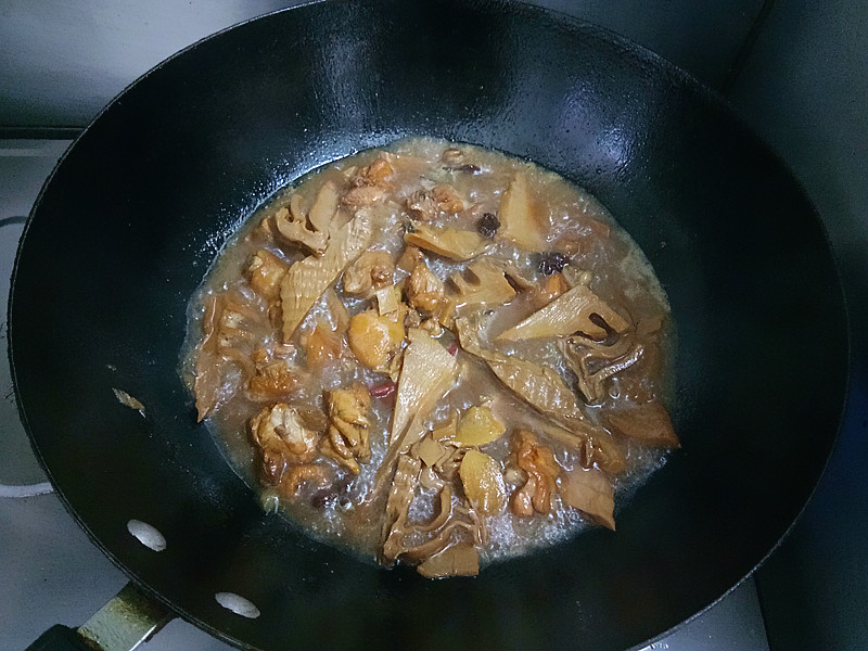 笋干焖腊鸡腿,笋干焖鸡图片