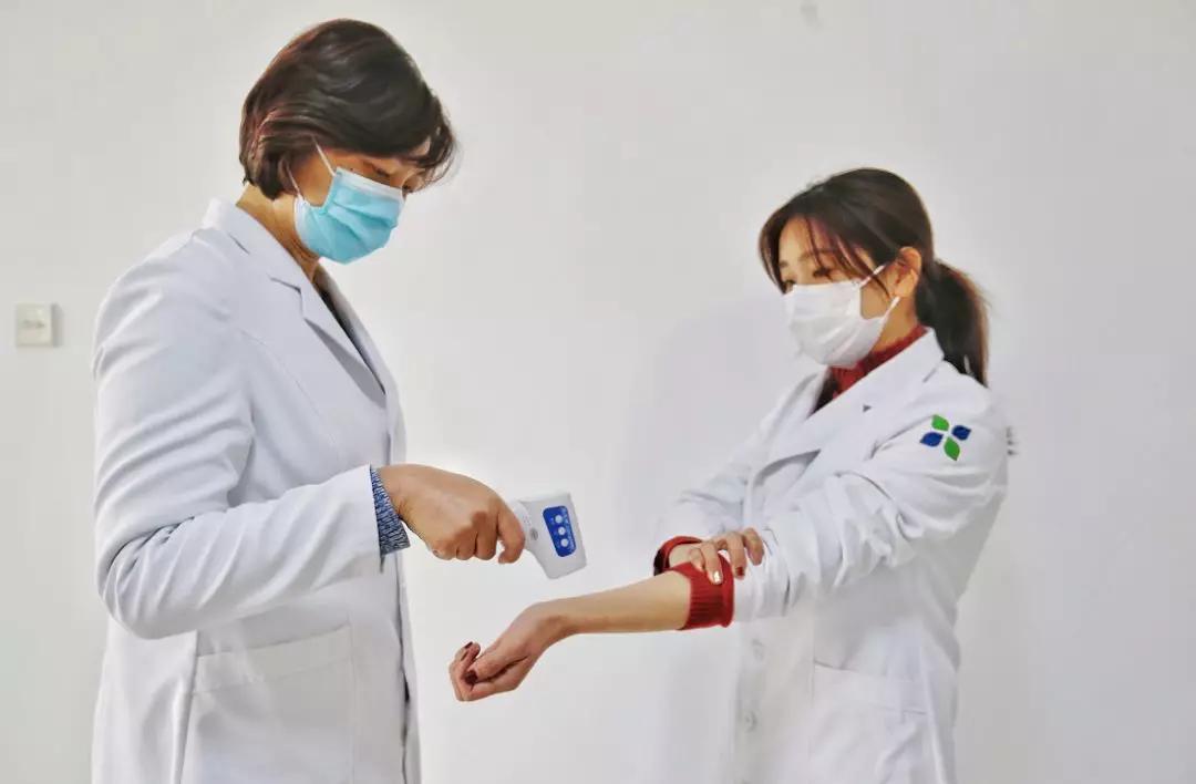 非接触式红外体温计开关,非接触式红外线体温计测量部位