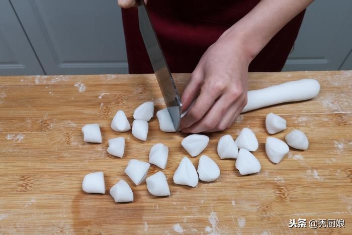 不用鸡蛋的素饺子怎么做,三鲜馅饺子怎么做最简单