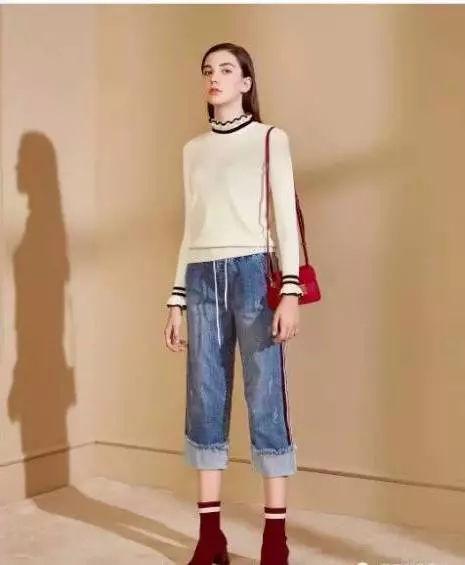 童模为什么都长那么好看,被啃的小孩