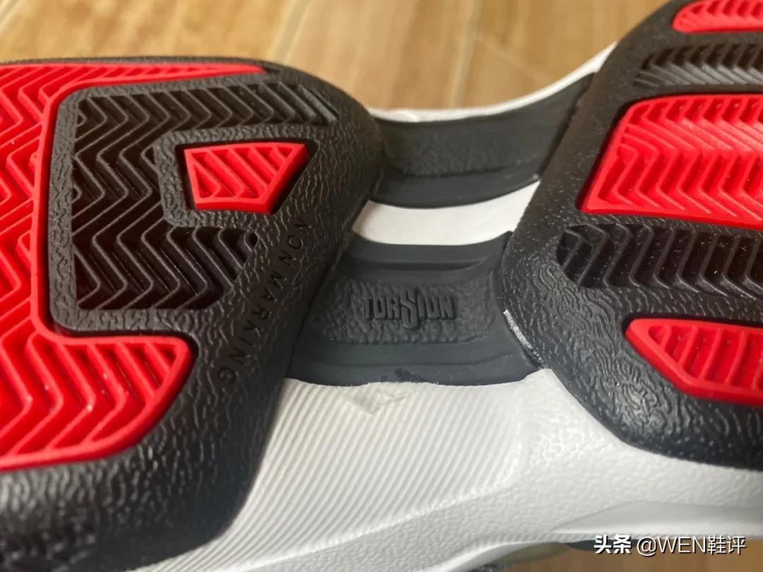 贝壳头经典复刻鞋,比较经典的贝壳头