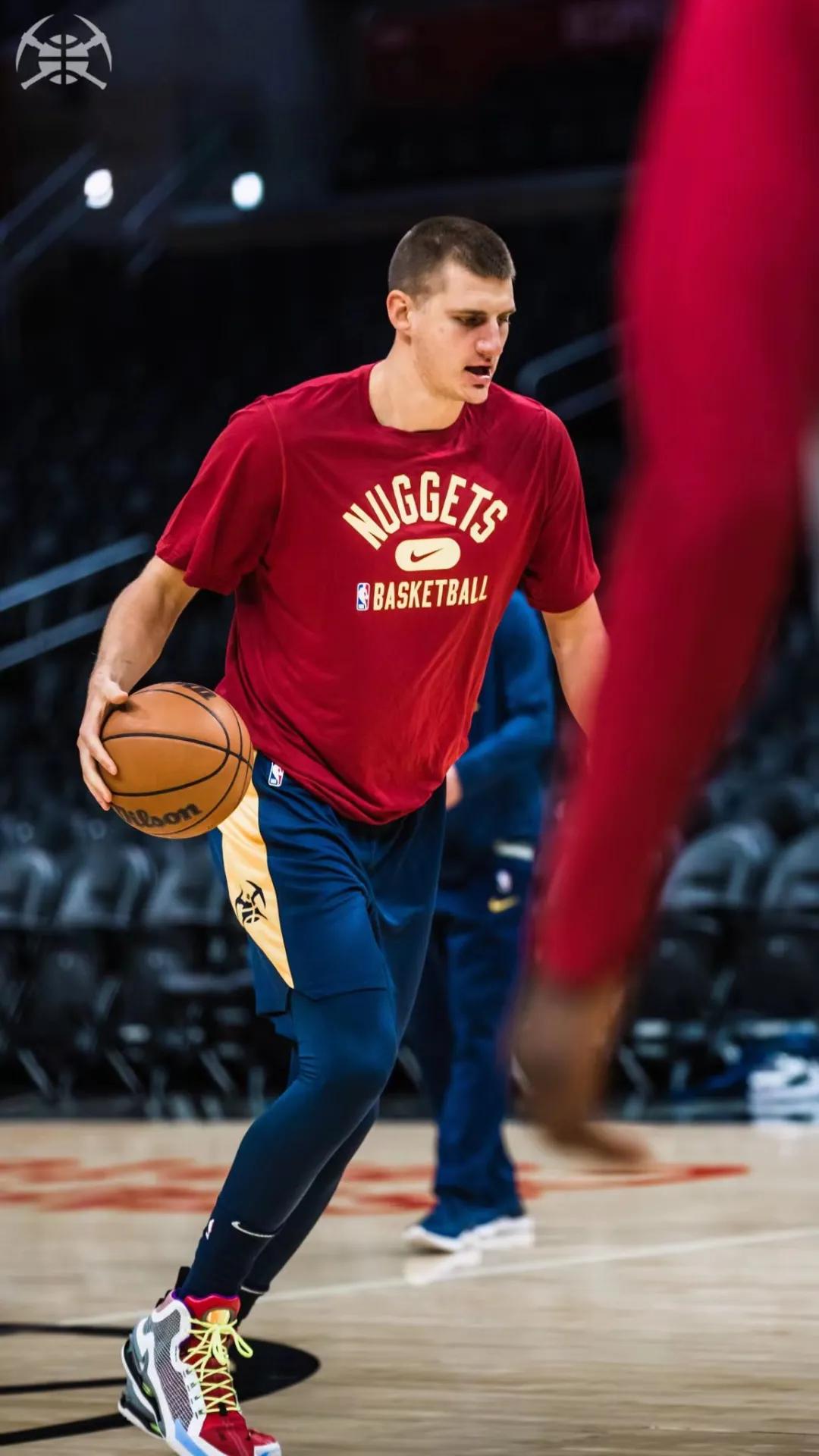 zoomgtjump约基奇,为什么约基奇喜欢穿zoomrize2