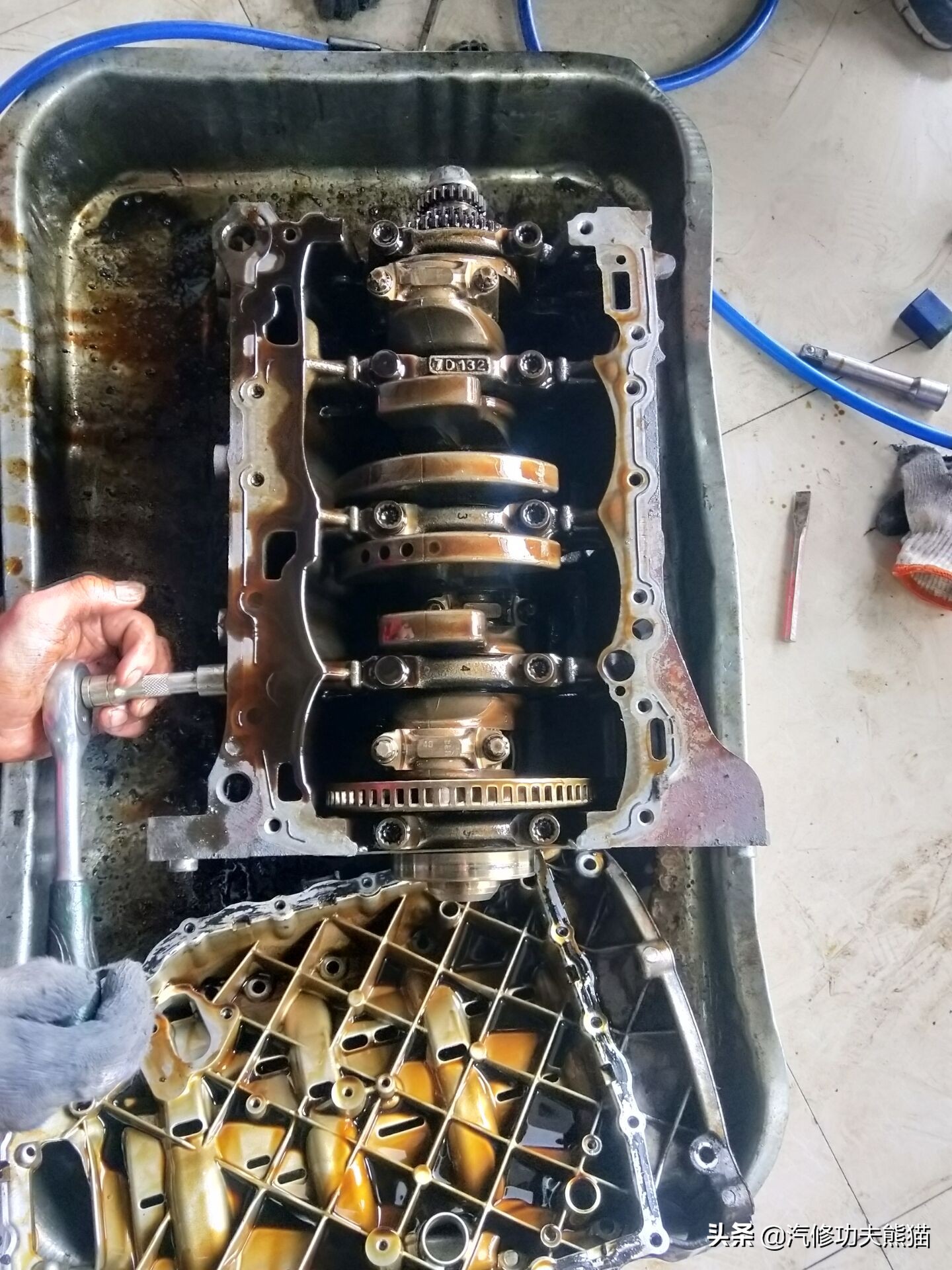 斯柯达明锐2010款2.0烧机油吗,09款斯柯达明锐1.6烧机油怎么解决