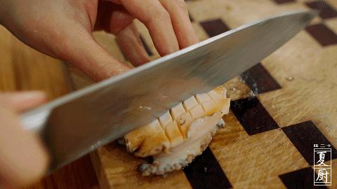 鲍鱼鸡煲推荐,鲍鱼鸡煲的粤菜做法