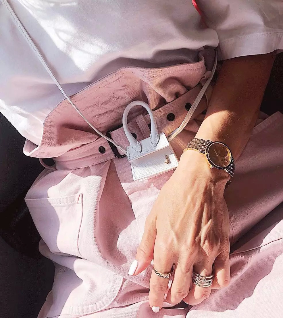 我的胸，我的手指，我的脚腕……都需要一只包包