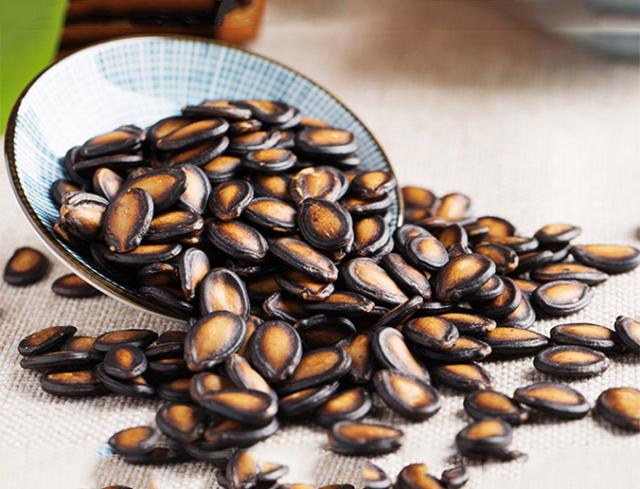 过年瓜子哪个好吃,过年嗑什么瓜子最好吃