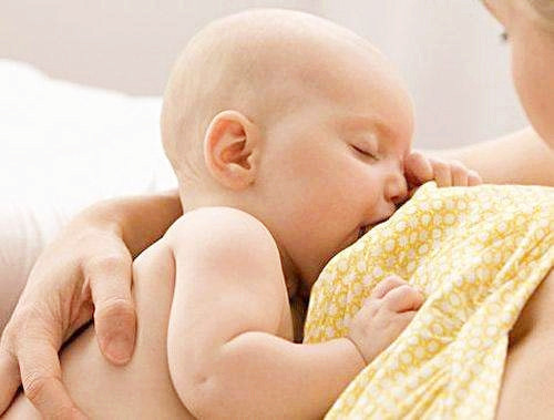 哺乳期意外怀孕,哺乳期缺钙严重有必要停止喂奶吗