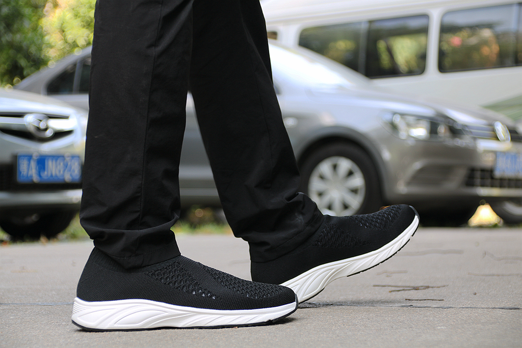 小米鞋子最新款,小米有品里的跑步鞋