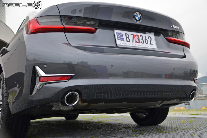 宝马318iLuxury试驾,内敛低调却又让人爱不释手