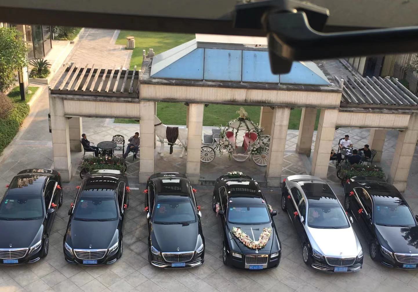 奥特曼和怪兽的模型,奥特曼汽车和怪兽汽车