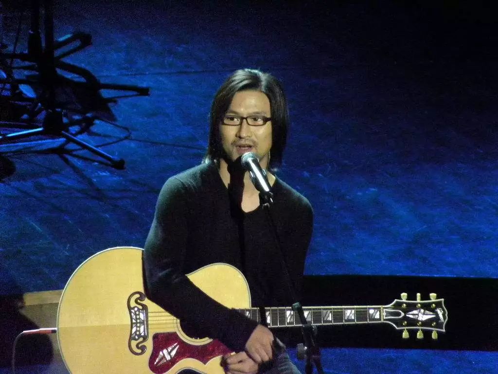 已经是2020年了，为什么我听的还是十年前的歌？