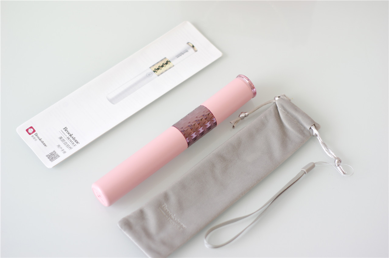 柔宇科技发布过的自拍杆,柔宇美颜自拍杆