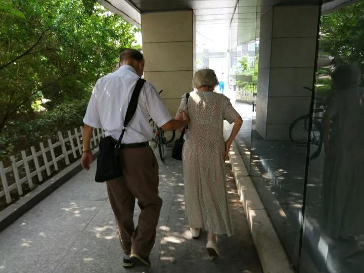 研究生与导师相处的真实经历,研究生遇到水平一般的导师怎么办