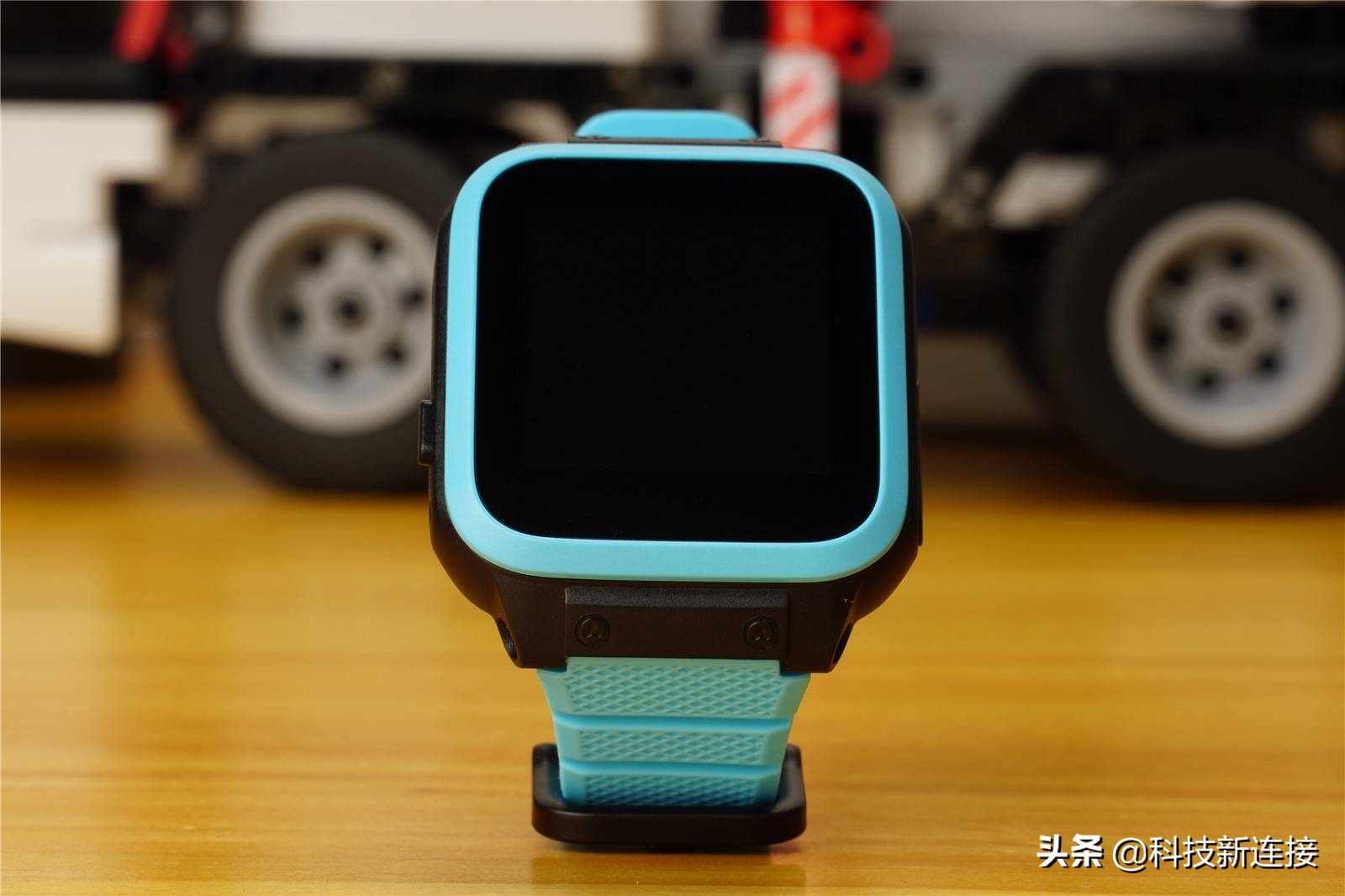 小寻电话儿童手表是全网通手机吗,小寻电话手表yes3送智能手环