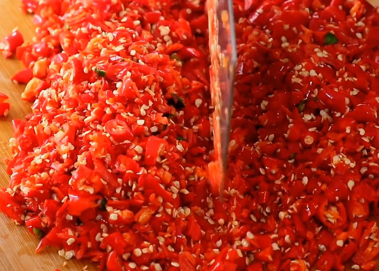 茶油剁辣椒制作全过程,茶油剁辣椒怎么做好吃