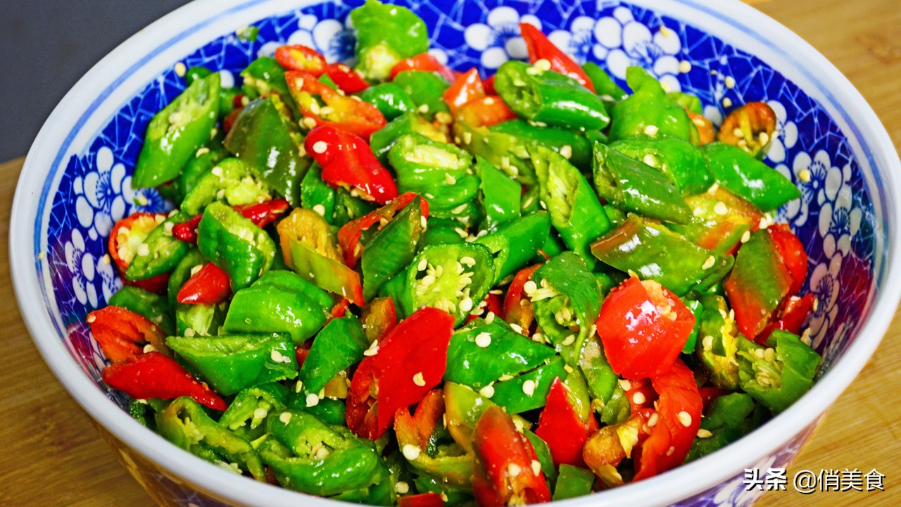 腌辣椒怎么腌得又脆又好吃,腌辣椒怎么腌好吃24小时