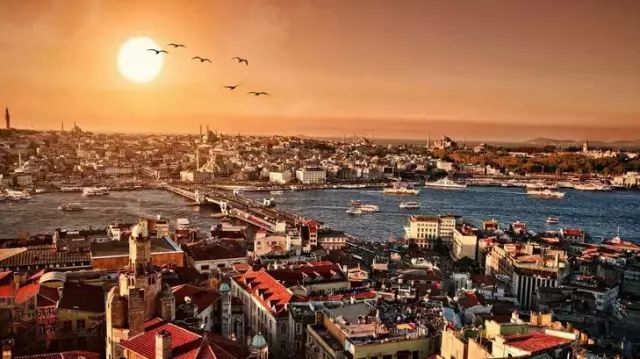 10年前他为了移民加拿大卖掉北京两套房，结果令人很意外