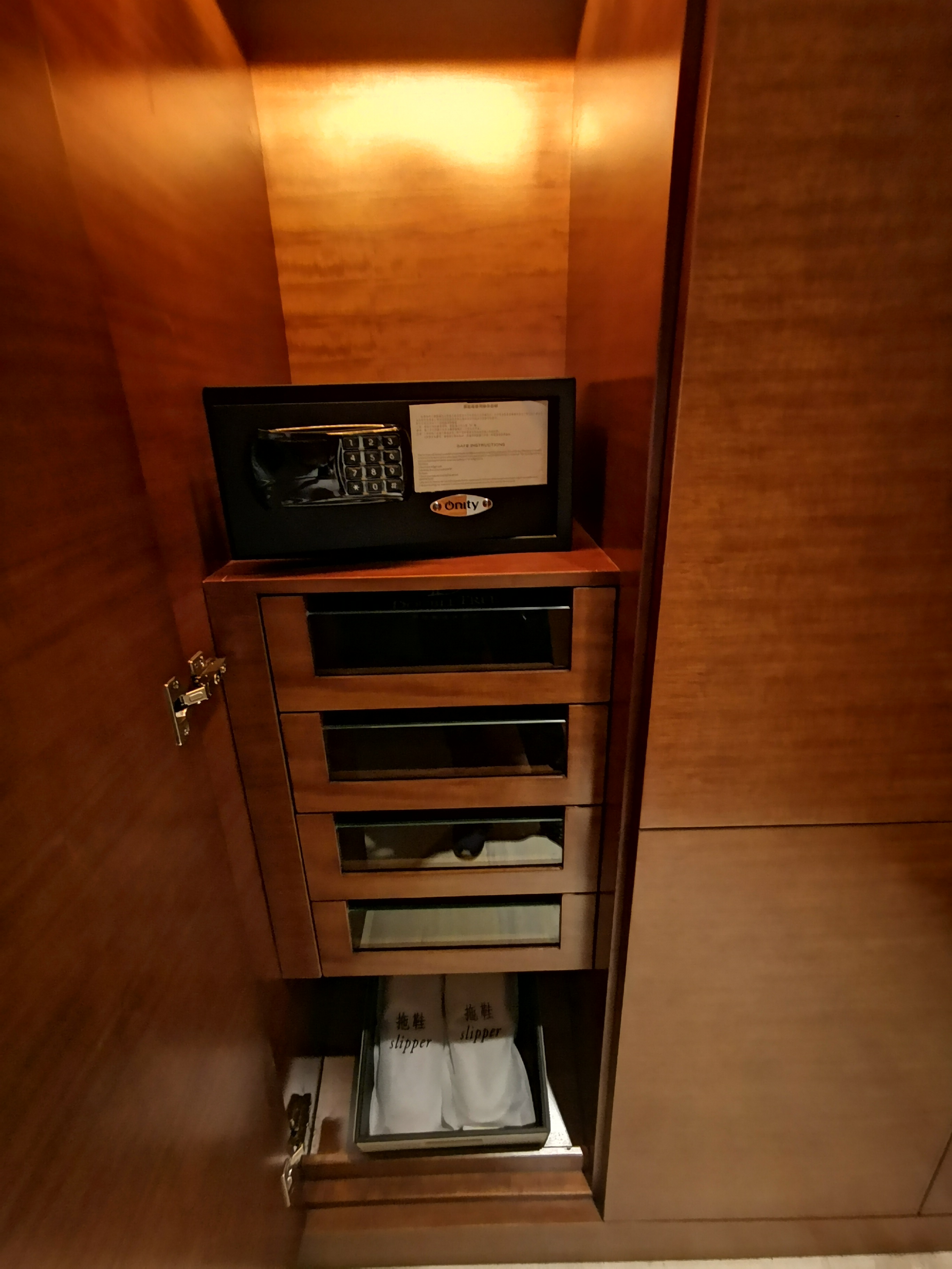 广州汇华希尔顿逸林酒店月饼,广州汇华希尔顿逸林酒店自助餐厅