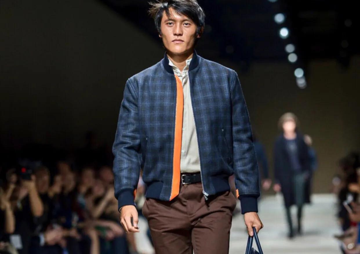 马德钟与妻子同框,马德钟一家三口同框合影