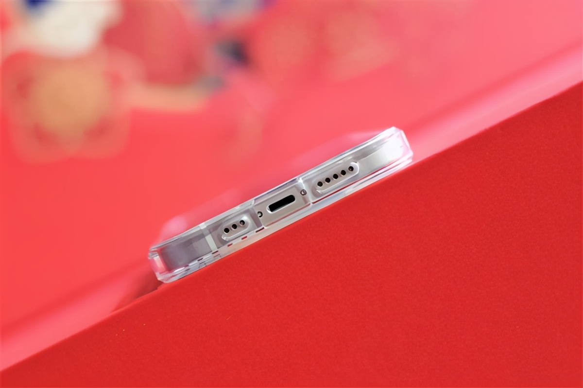 iphone12pro皮革保护套,iphone12或将搭配新保护壳