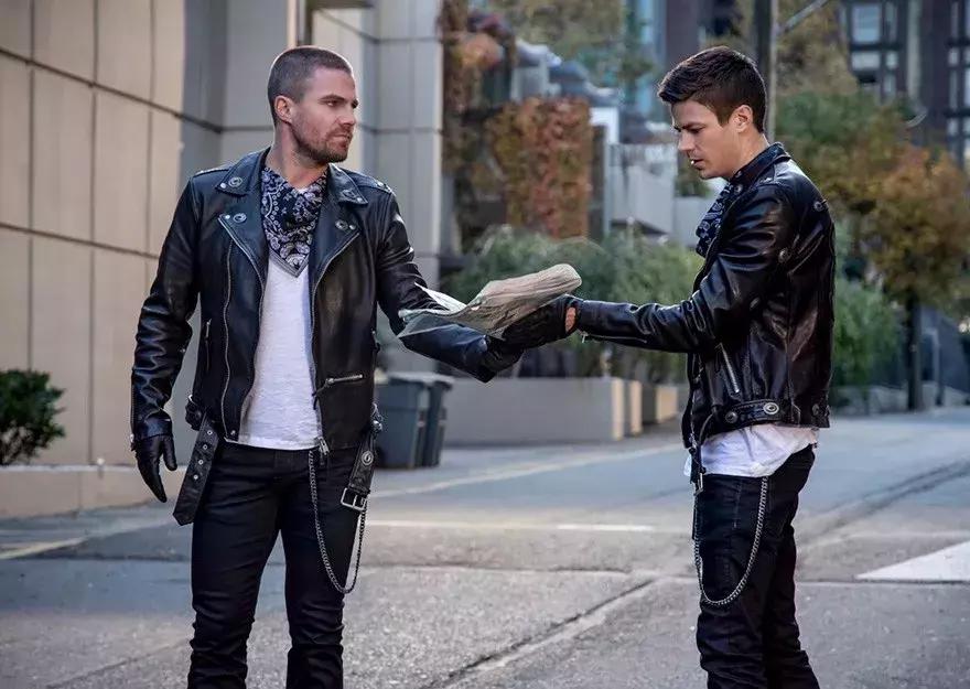 异世界人物介绍,闪电侠异世界