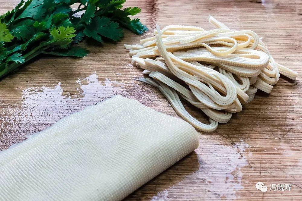 自己在家做东北大拉皮,怎样用木薯粉做东北大拉皮