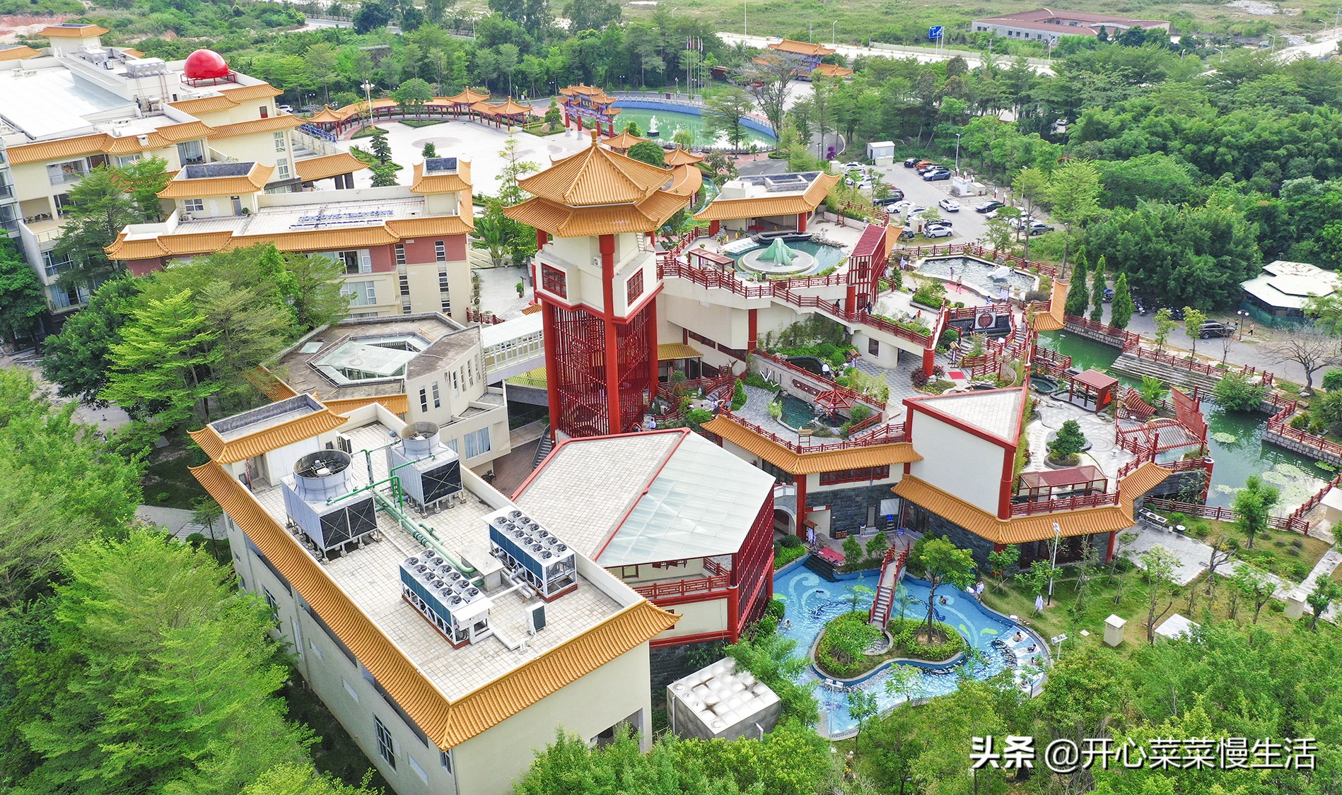 广东潮州有个温泉梯田，被人誉为蓬莱仙境，有粤东第一温泉之称